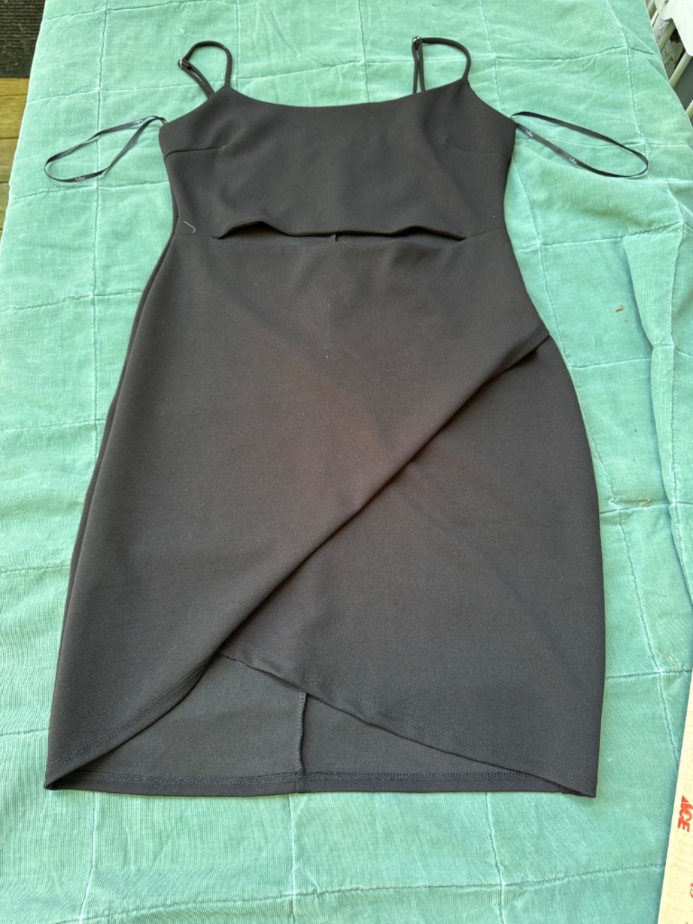 Lulus Homecoming Bodycon Mini  Dress Under-Bust Cutout Fauxwrap Black Sz Med